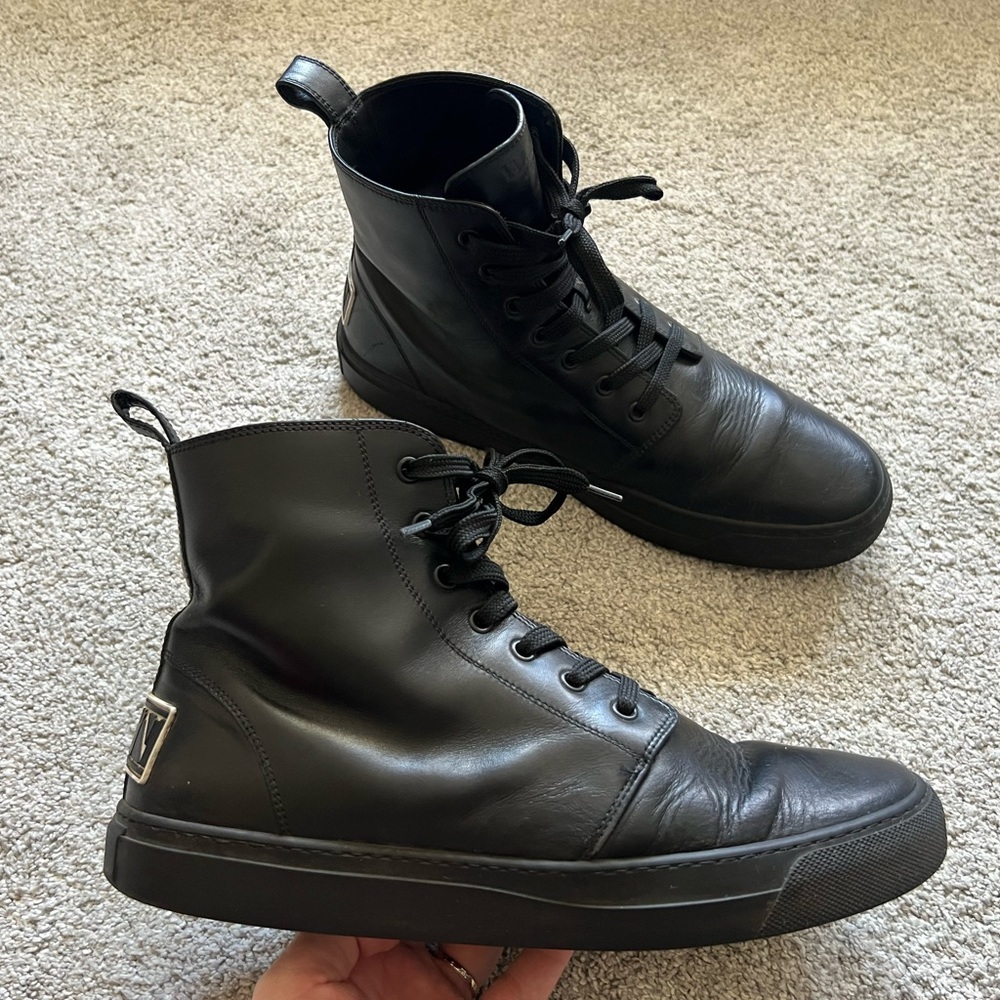 Valentino Garavani Black Leather Lace-Up High Top Boots